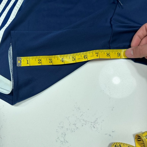 Adidas classic clima cool shorts - Picture 6 of 7